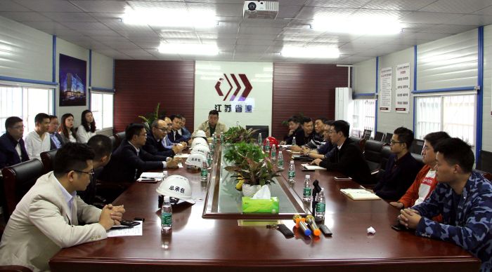 1542371096515994.jpg 现场座谈交流会 梁思赫 摄1.jpg