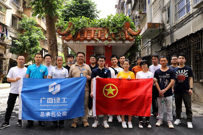 1597917050584285.jpg 7.公司自愿服务队合影.JPG