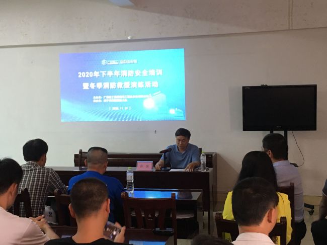 1606979187138566.jpg 张强作培训前讲话 覃洪浩 摄.jpg